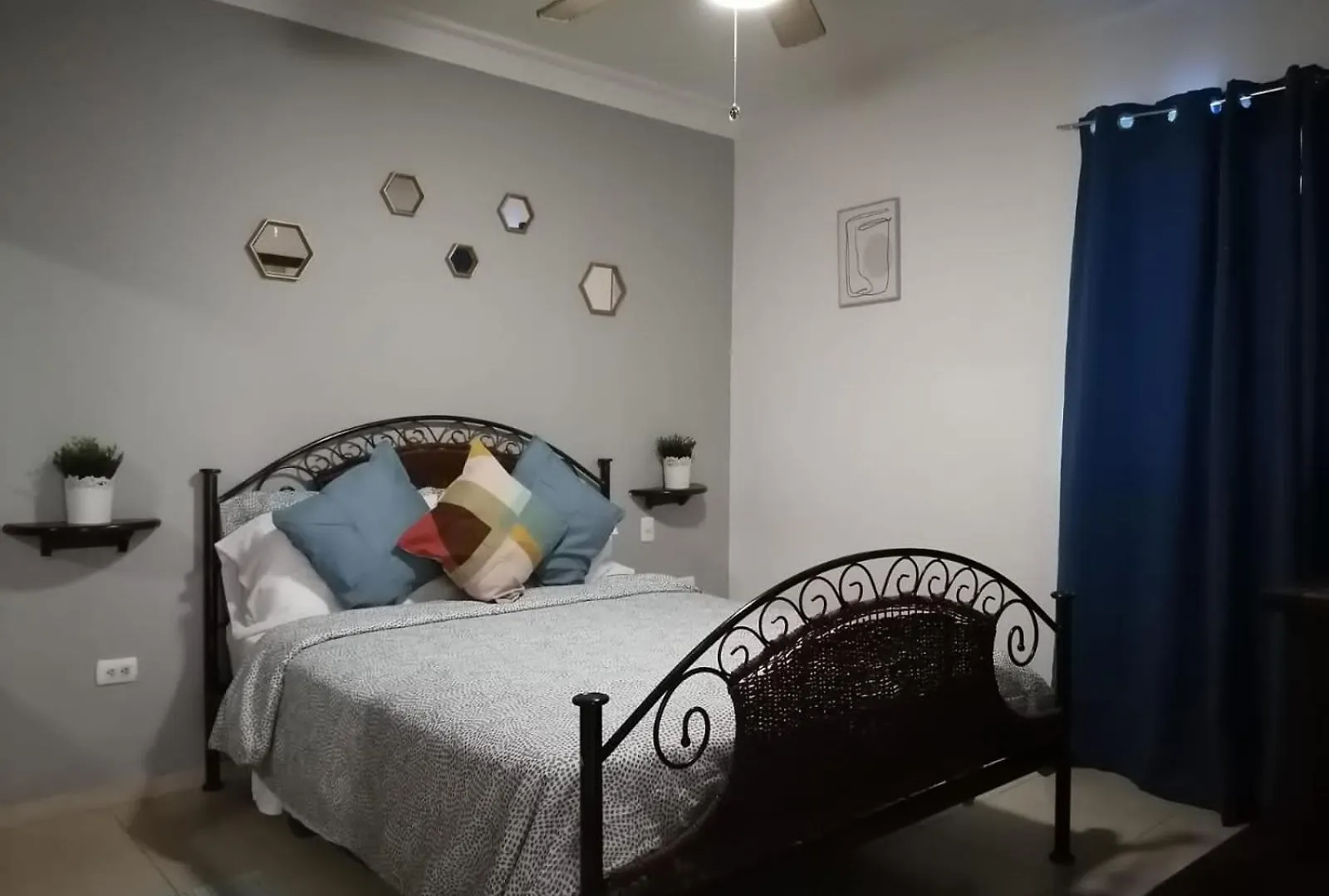 Апартаменты To Little Away From El Conde ,Museums, Parks In The Colonia Zone Санто-Доминго